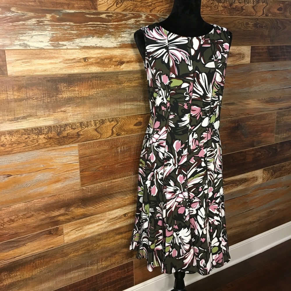 NWT Pleated Flare Botton Dress